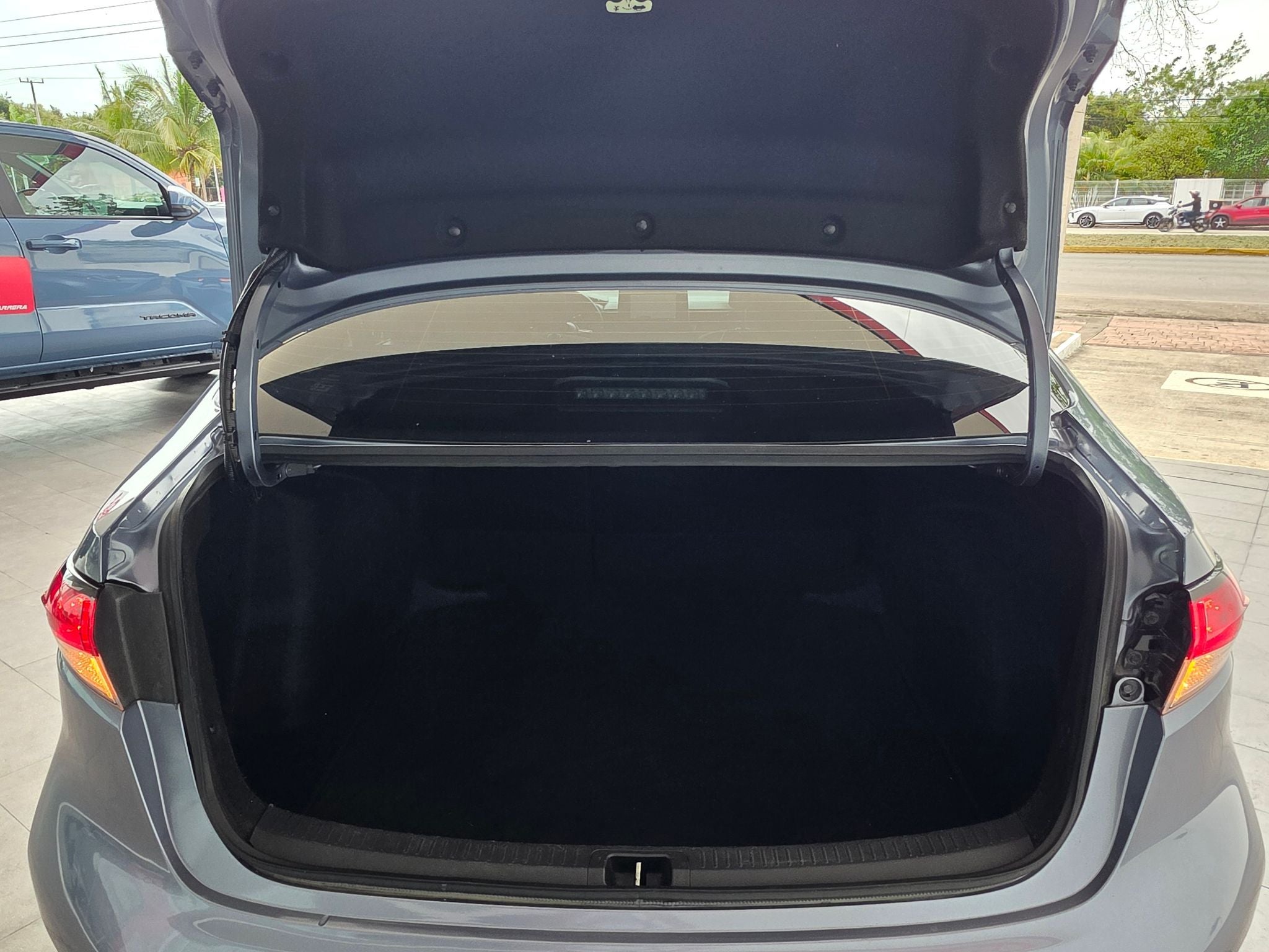 2023 Toyota Corolla 1.8 Xle Hev At