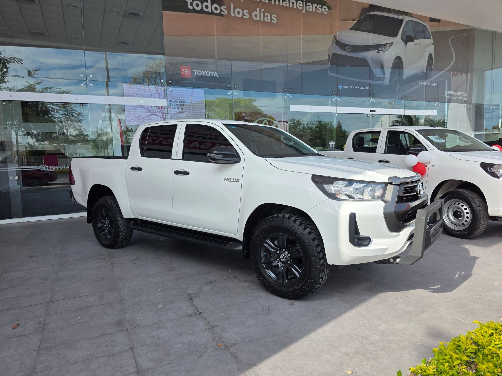2022 Toyota Hilux 2.7 SR Doble Cabina Mt
